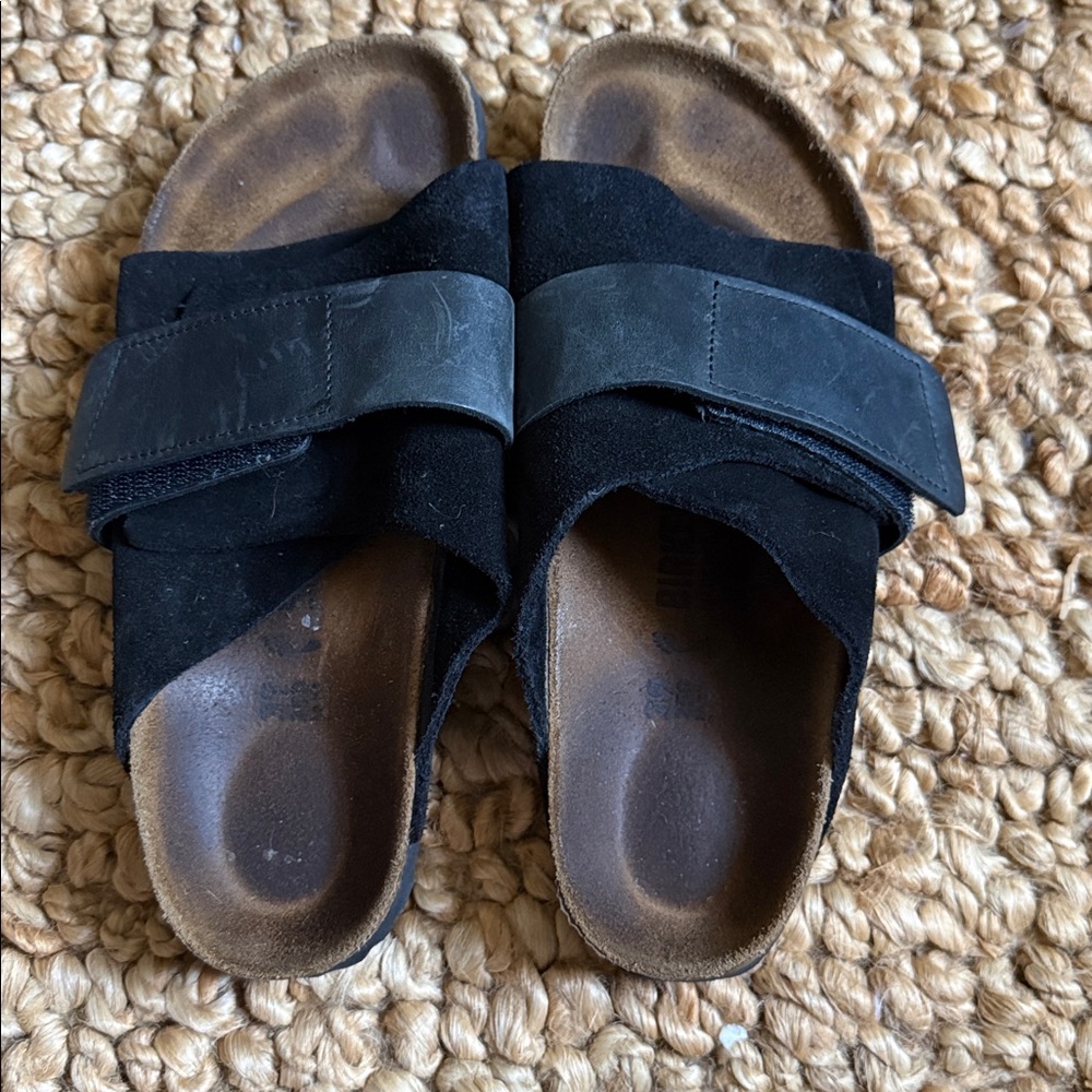 Birkenstock Kyoto Oiled Leather-Suede Leather in Black Size 39